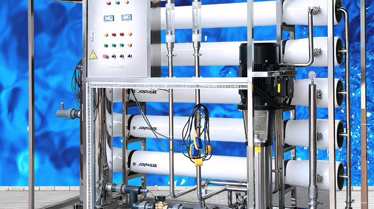 反滲透純凈水設(shè)備清洗是必要的